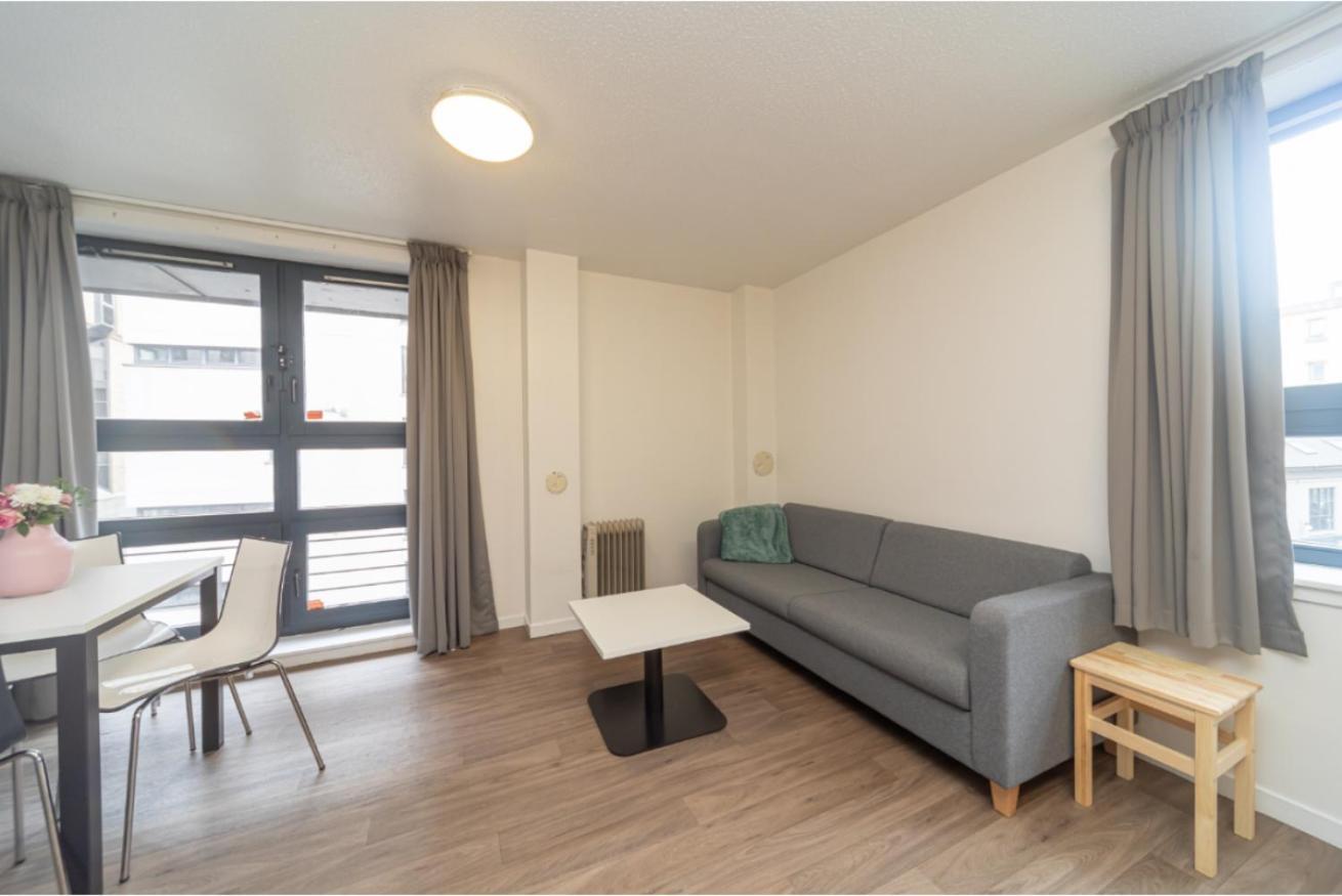 Apartament Joivy Affordable 3,4,5 And 12 Bed Private Flats Next To Royal Mile (Adults Only) Edynburg Zewnętrze zdjęcie
